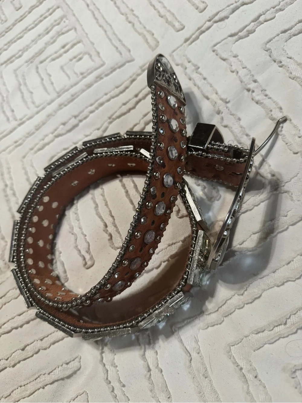 Leather and rhinestone belt M